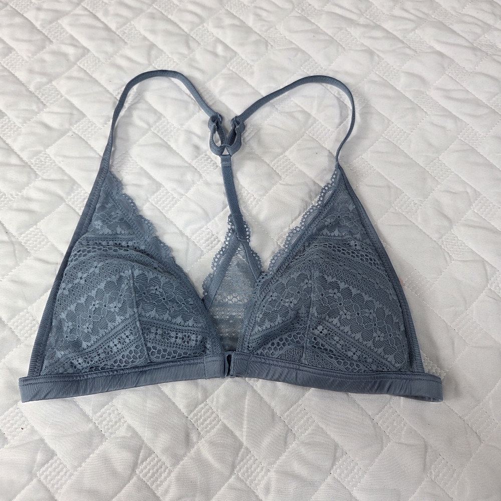Victoria’s Secret light blue bralette S